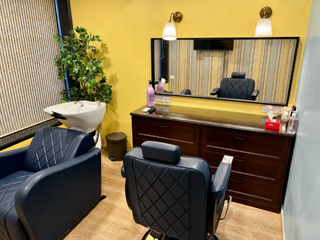 Private Cabin Styling Station